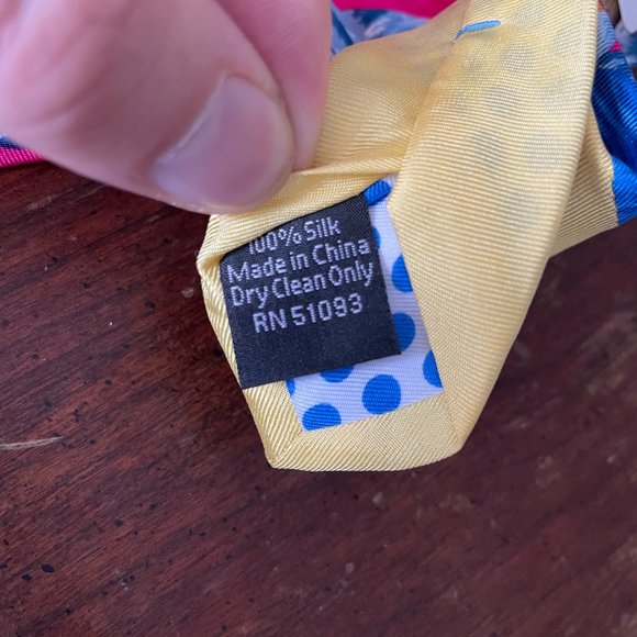 Happy Ties - Colorful Floral/Hawaiian Pink/Blue/Yellow Silk Tie - Picture 4 of 4